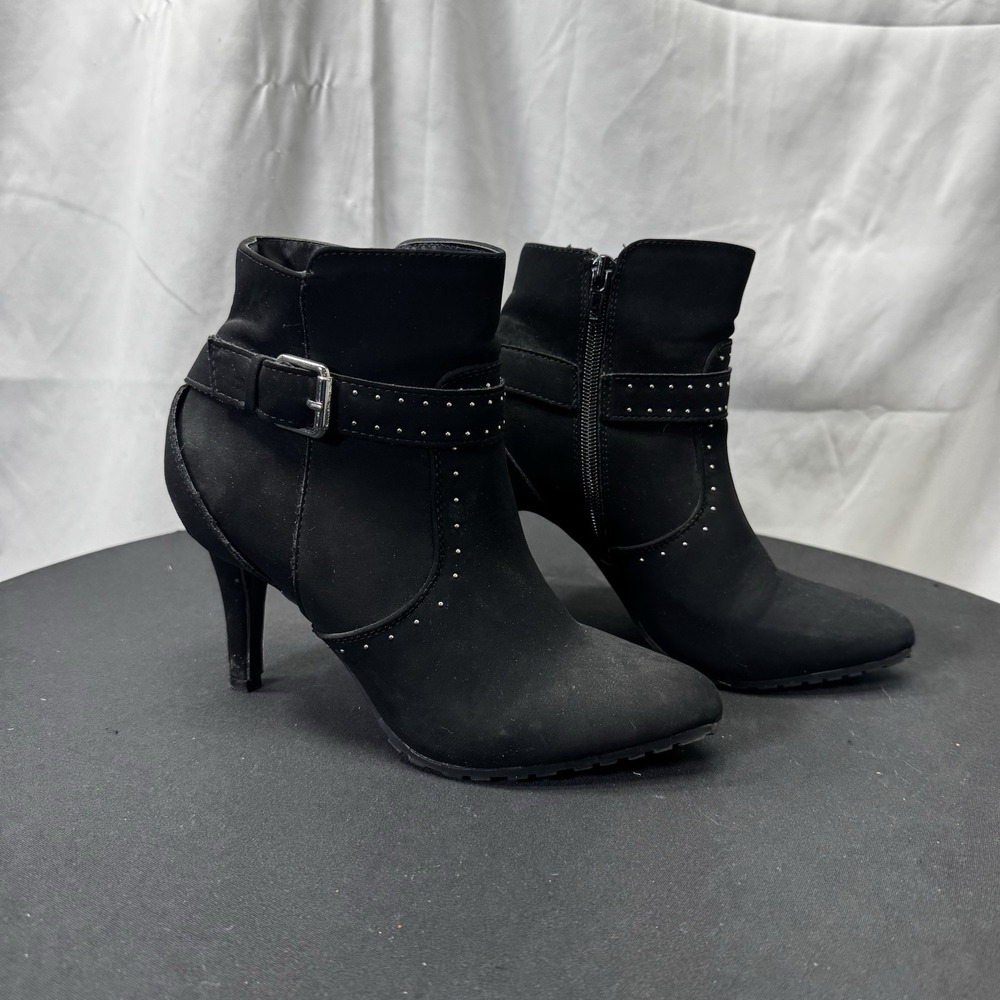 Me Too ELLA Ankle Bootie Boots Black Velvet / Suede Heel Women's‎ 7